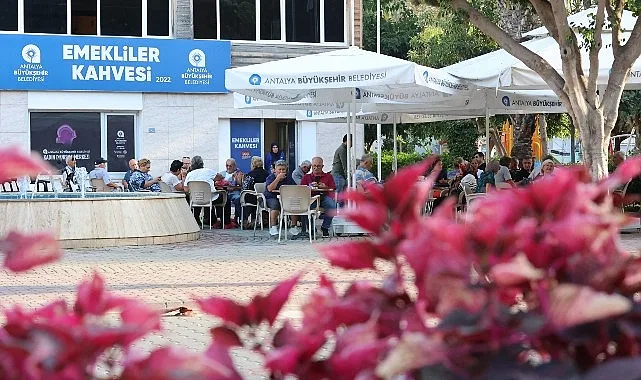 Büyükşehir Belediyesi emeklileri de unutmuyor
