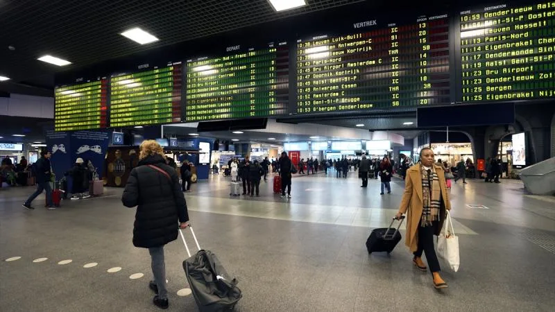 Brüksel Havalimanı’nda 14 Ekim’deki gidiş yönlü bütün uçuşlar iptal edildi