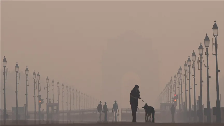 Hindistan, başkent Yeni Delhi’de hava kirliliğine karşı “yapay yağmur” denemeleri yapıyor