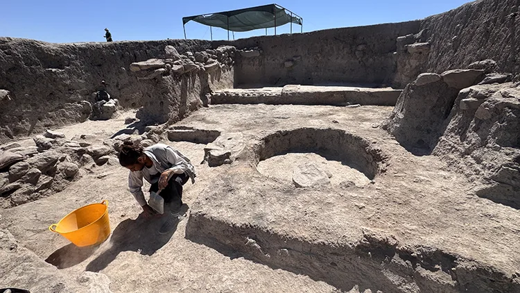 Gökhöyük’te tarih öncesi çağlara ait yerleşimin izleri gün yüzüne çıkarılıyor