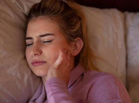 Diş sıkma probleminden kurtulmanın 4 yolu