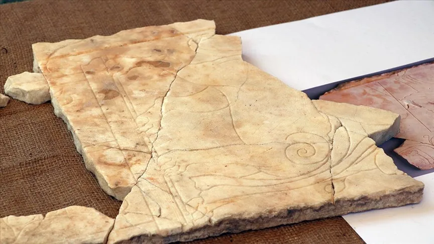 Sagalassos’ta bulunan Mısır tanrısı Tutu figürü Afyon mermerine işlenmiş