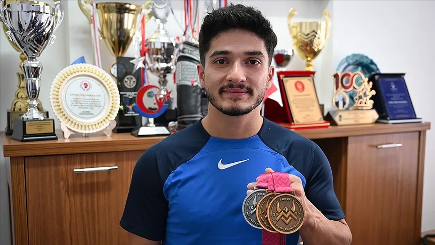 Dünya rekortmeni Muhammed Furkan’ın gözü olimpiyat madalyasında