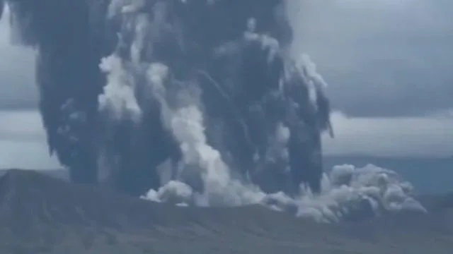 Filipinler’de Kanlaon Yanardağı’nda patlama meydana geldi