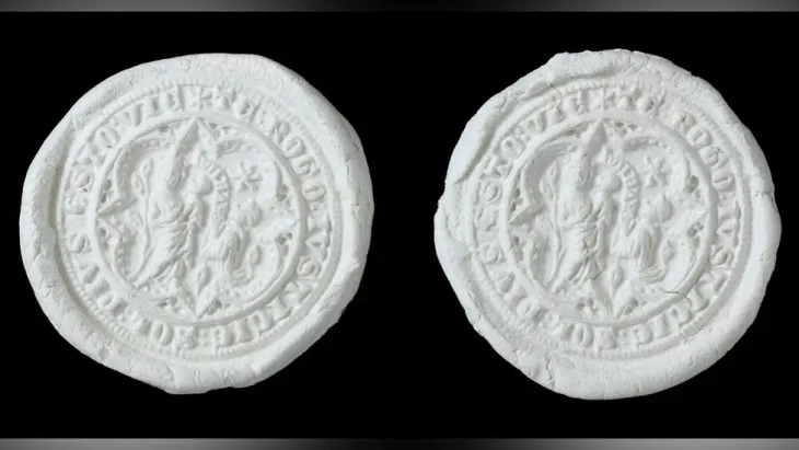 Bir Dedektörcü Birleşik Krallık’ta Tamamen Benzersiz Bir Ortaçağ Mühür Kalıbı Keşfetti