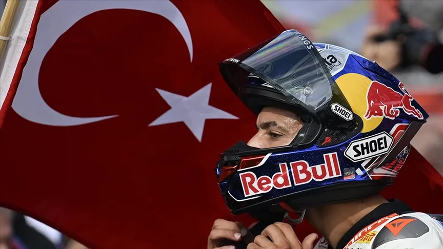 Toprak Razgatlıoğlu, İspanya’da cumartesi günü 3’üncü dünya şampiyonluğunu ilan edebilir