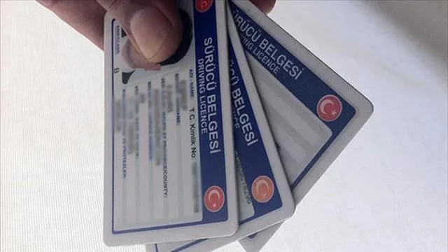 Eski tip ehliyetler 1 Kasım’da geçerliliğini yitirecek