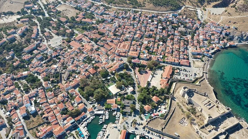 Gökçeada ve Bozcaada’da yoğun turizm sezonu sorunsuz tamamlandı