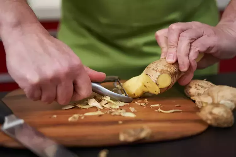 Kışın hastalanmamak için sofranızdan eksik etmemeniz gereken doğal ve şifa dolu besinler