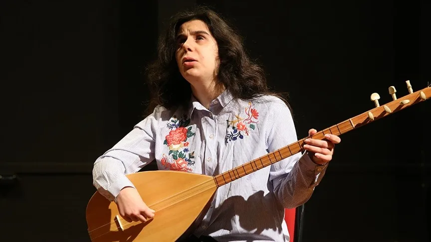 Görme engelli konservatuvar öğrencileri azimleriyle ilham veriyor