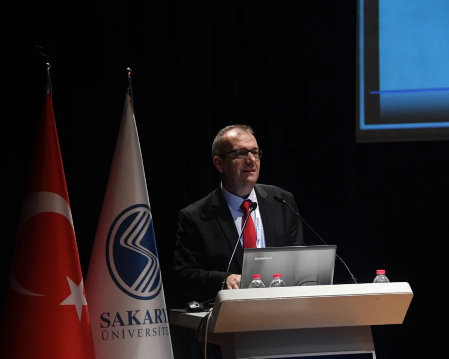 Gıda Güvenliği Alarm Veriyor, Anne Sütünde Bile Plastik Var!