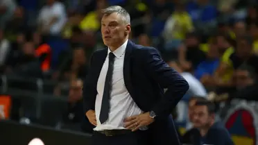 EuroLeague’de Türk derbisi.. Fenerbahçe Beko, Anadolu Efes’i konuk edecek.