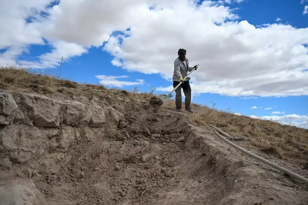 Garibin Tepe’de Urartu Dönemine Ait Yeni Bulgular