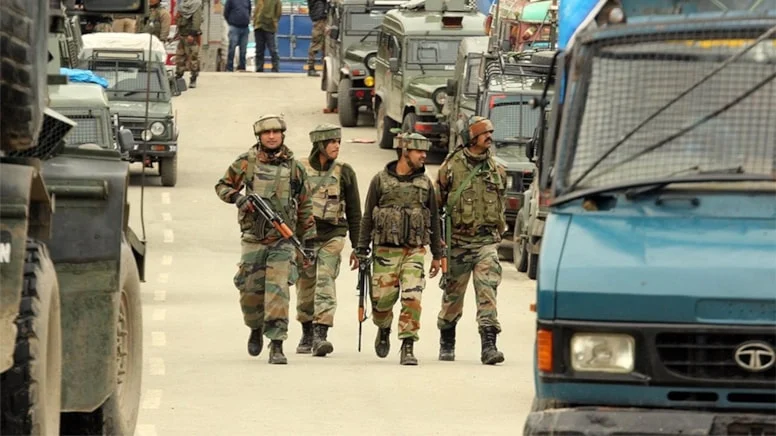 Dünya yeni bir savaşın eşiğinde! Ordular teyakkuza geçti, sınırda çatışma çıktı