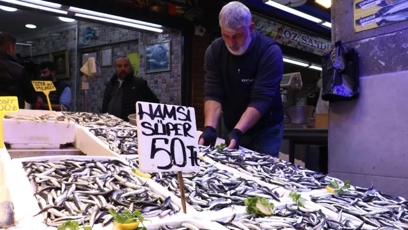 Hamsi bolluğu tezgahlara yansıdı