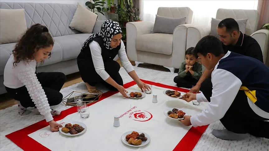 Gaziantep’te “Sofra Aileyi Birleştirir” projesiyle geleneksel sofra kültürü yaşatılıyor