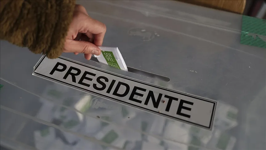 Şili’de devlet başkanı seçimi için oy kullanma işlemi başladı