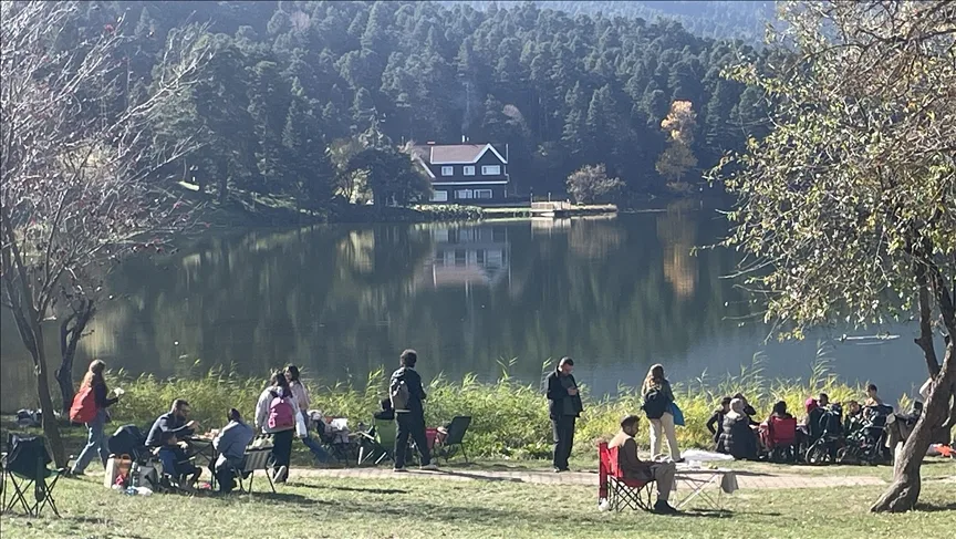 Gölcük Tabiat Parkı’nda sonbahar yoğunluğu