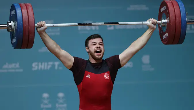 Milli halterciler, organizasyonu 21 madalya ile tamamladı