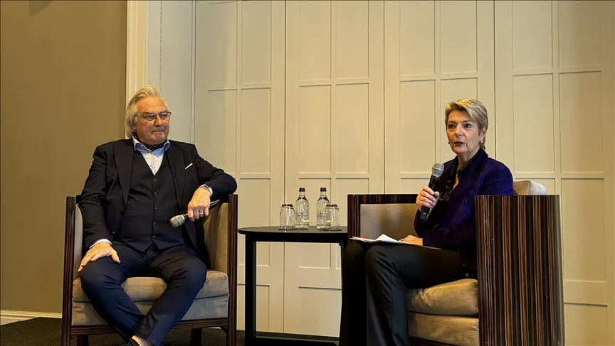 İsviçre Konfederasyonu Başkanı Keller-Sutter, Bern’de uluslararası gazetecilerle bir araya geldi