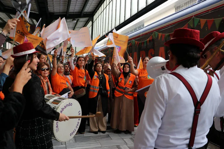 “Umut Treni” lösemili çocuklar için Ankara’dan Kayseri’ye yola çıktı