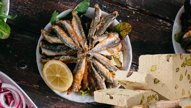 Meğer öyle bir şifası varmış ki.. Balık yedikten sonra neden tahin helvası yenir? 