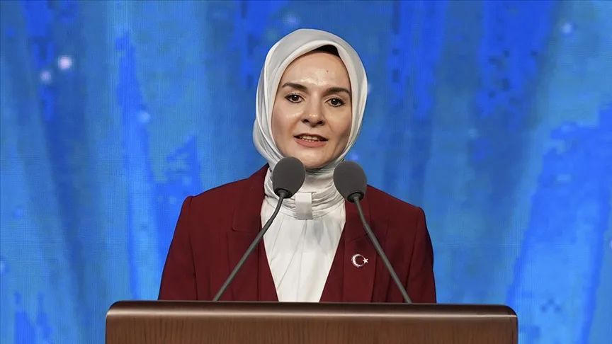 Bakan Göktaş: Çocuklarımızın dijital ortamlarda güvenliğini korumak öncelikle anne babaların rehberliğiyle mümkündür