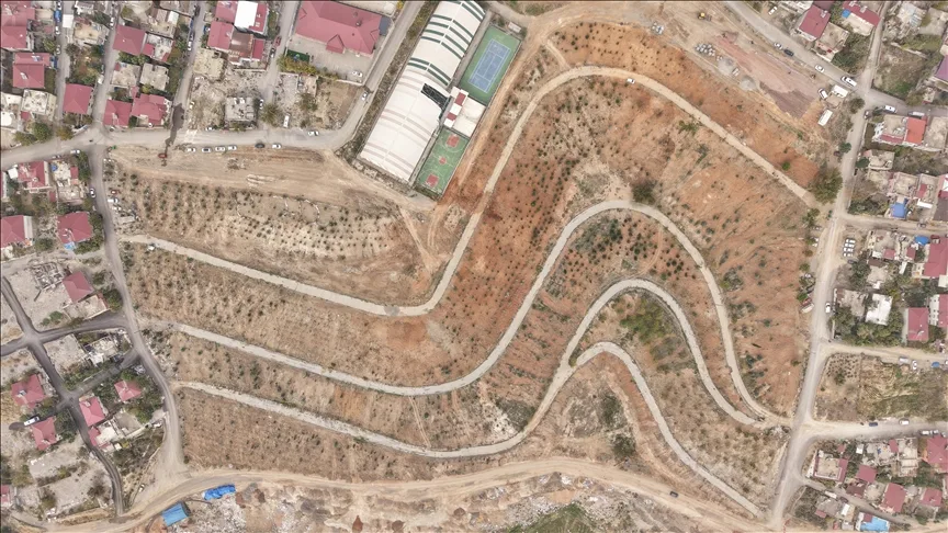 Kahramanmaraş’ta karbon emiliminin artırılması için 75 dönüm alan ağaçlandırılıyor