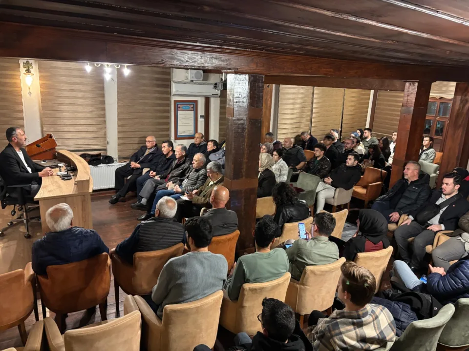 YAPAY ZEKA GÖLGESİNDE GELECEK TASAVVURU