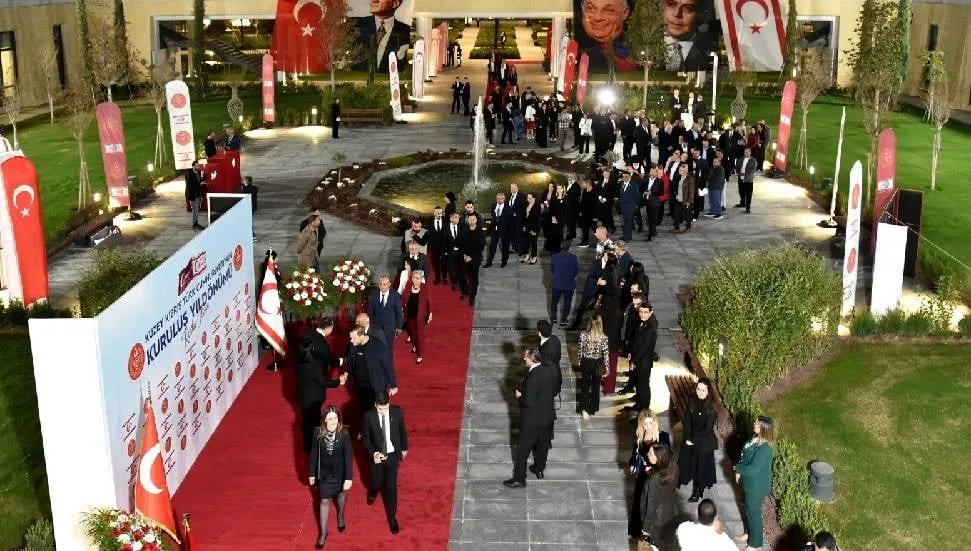 KKTC’nin 42. kuruluş yıl dönümü dolayısıyla Cumhuriyet Meclisi’nde 42’nci yıl resepsiyonu