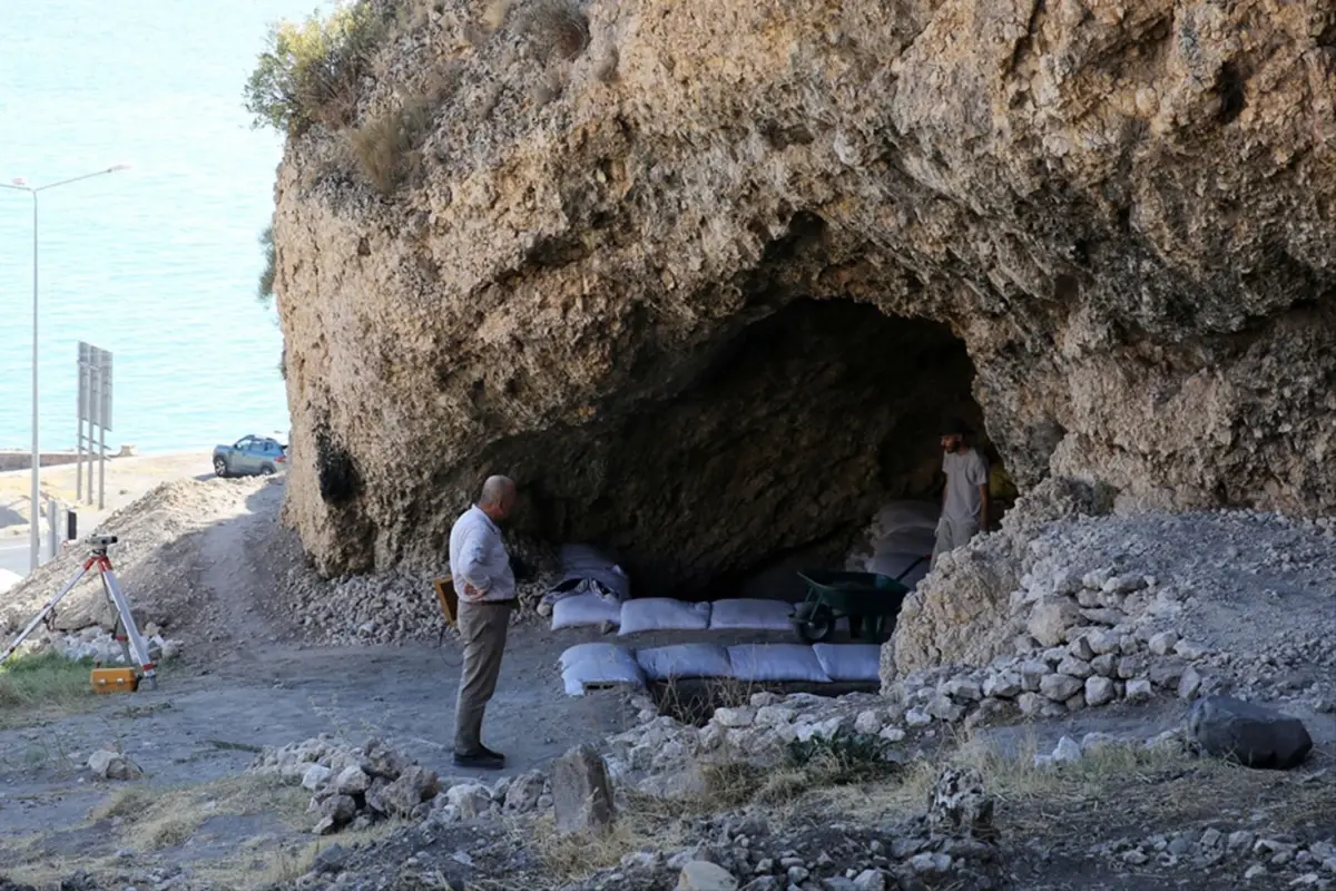 Bitlis’teki gizemli mağarada 8 bin yıllık ‘hazine’ gün yüzüne çıkarıldı