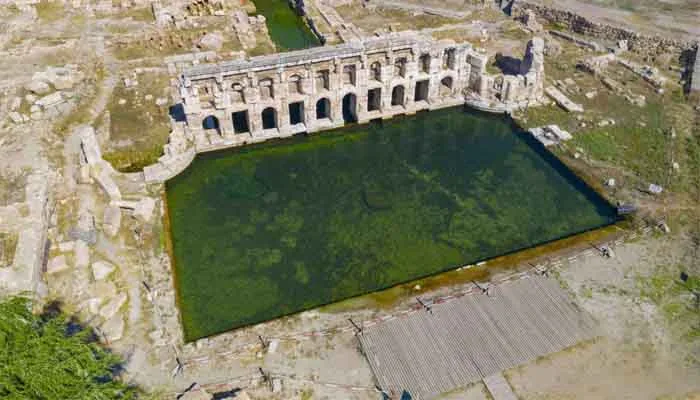 Antik Roma Mimarisine Ait Kral Kızı Hamamı