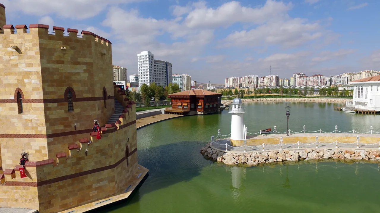 Kalehan-Ecdat Bahçesi’nde Tarihe Yolculuk