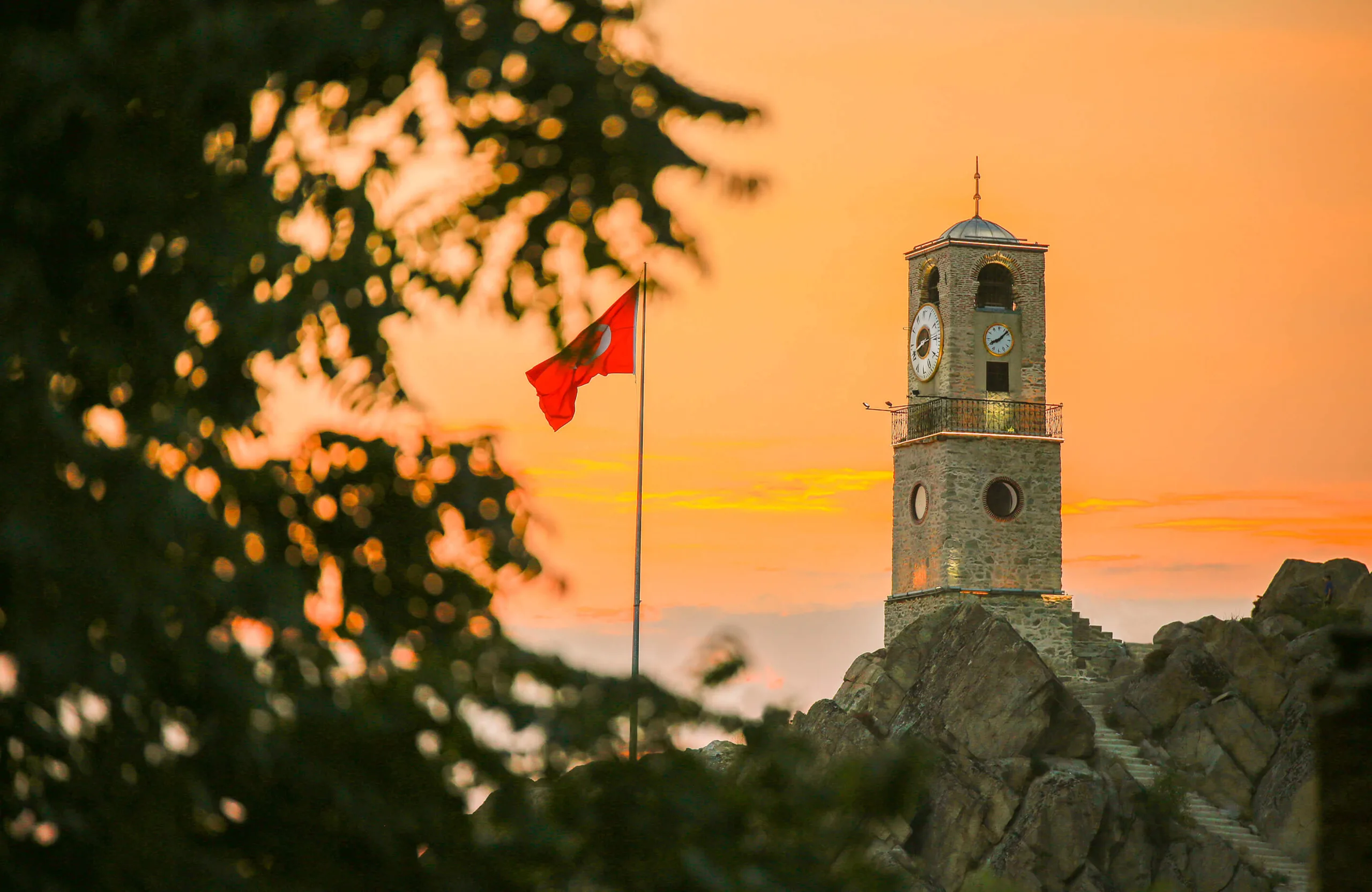Sivrihisar’ın Simgelerinden Tarihi Saat Kulesi