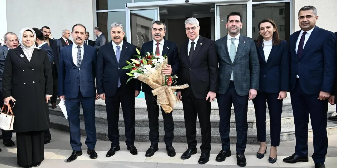 Milli Eğitim Bakanı Yusuf Tekin: “Milli ve Manevi Değerlerle Donatılmış Bir Nesil Yetiştirmek İstiyoruz”