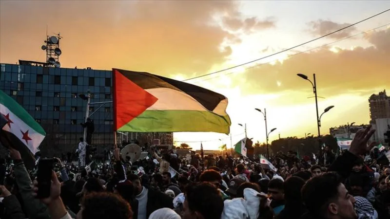 Suriye yeni para birimini piyasaya sürüyor