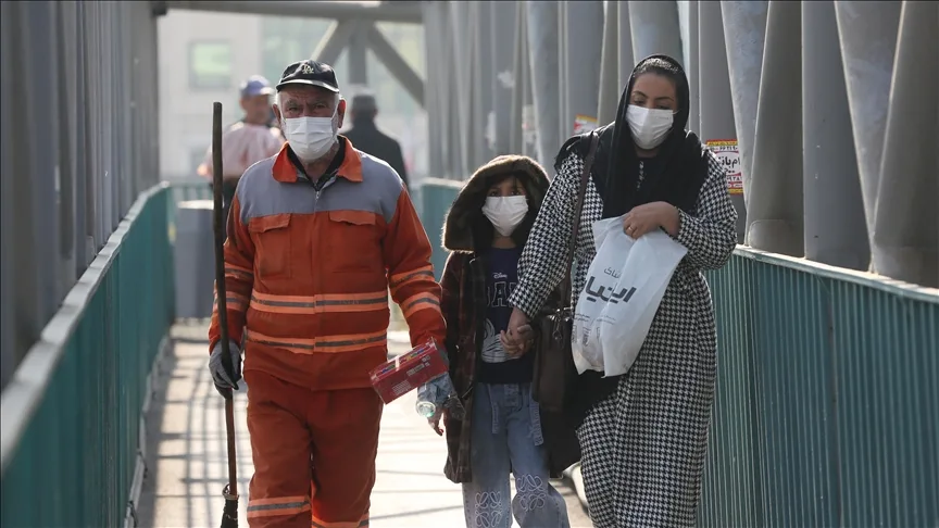 Tahran’da hava kirliliği nedeniyle yarın okullar ve resmi kurumlar tatil edildi