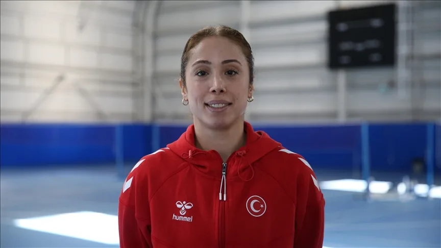 Milli badmintoncu Özge’nin hedefi Türkiye’ye yeni madalyalar kazandırmak