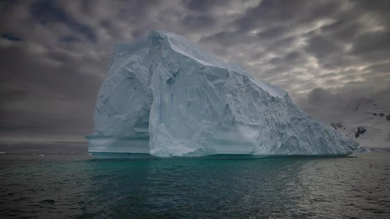 Araştırma: Antarktika’da 13 yılda su seviyelerini tehdit eden 362 buzul depremi oldu