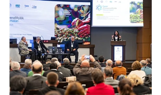 İzmir’de kooperatifçiliğe mercek tutuldu