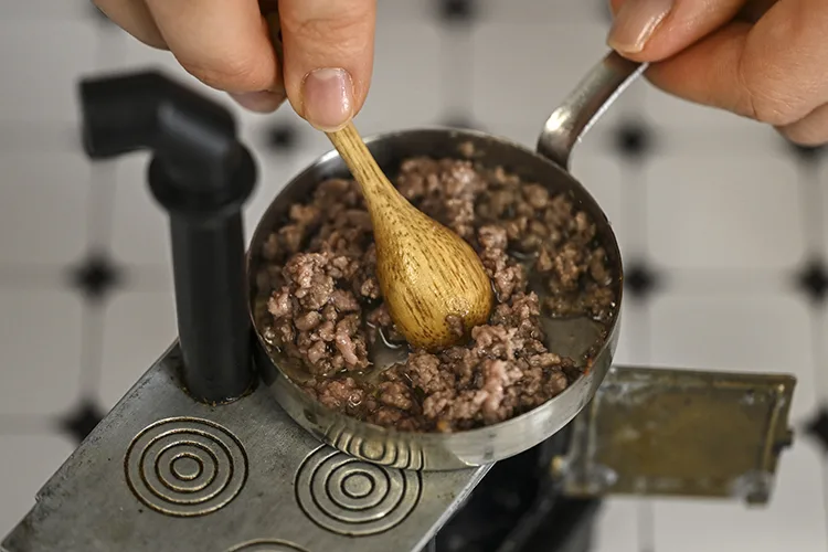 Minyatür mutfakta Türk ve dünya tatları “tek lokmalık” sunuma dönüşüyor