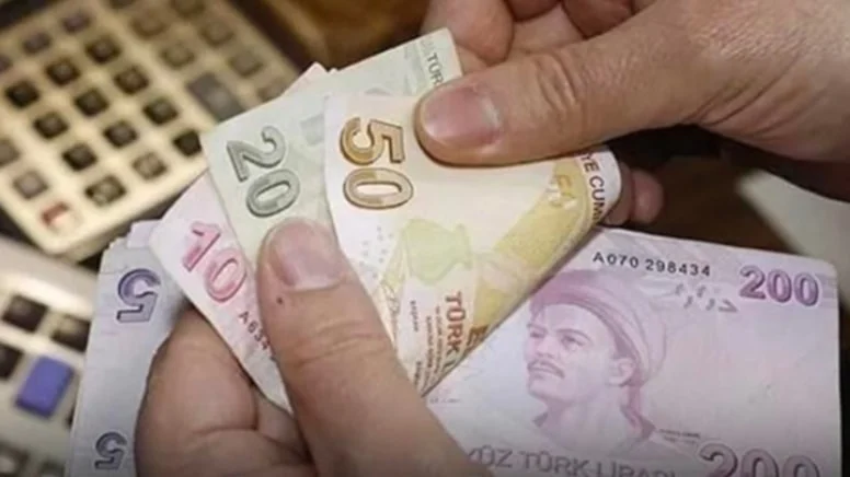 Üst düzey memura 30 bin lira seyyanen zam kıyağı