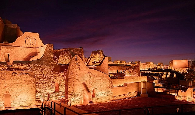 Diriyah’ta Tarihî Mirasla Güncel Kültürün Buluştuğu Yeni Dönem