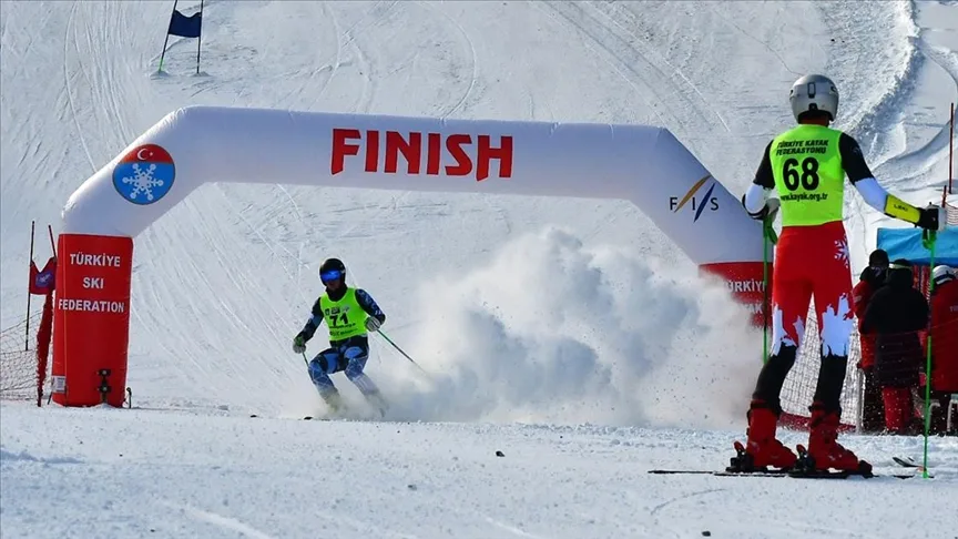 Alp Disiplini FIS Sarıkamış Cup Yarışları, Kars’ta başladı