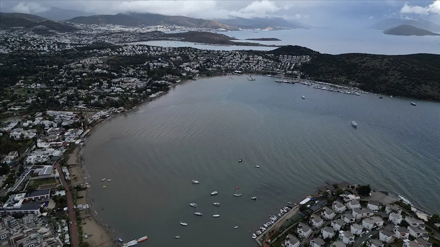 Meteorolojiden denizlerde kuvvetli fırtına uyarısı