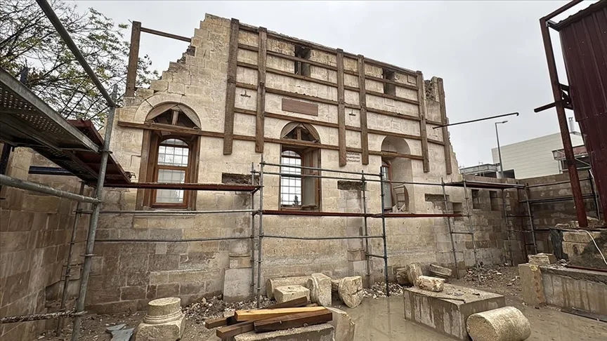 Depremde hasar gören Adıyaman’daki vakıf eserlerinin restorasyonunda sona gelindi