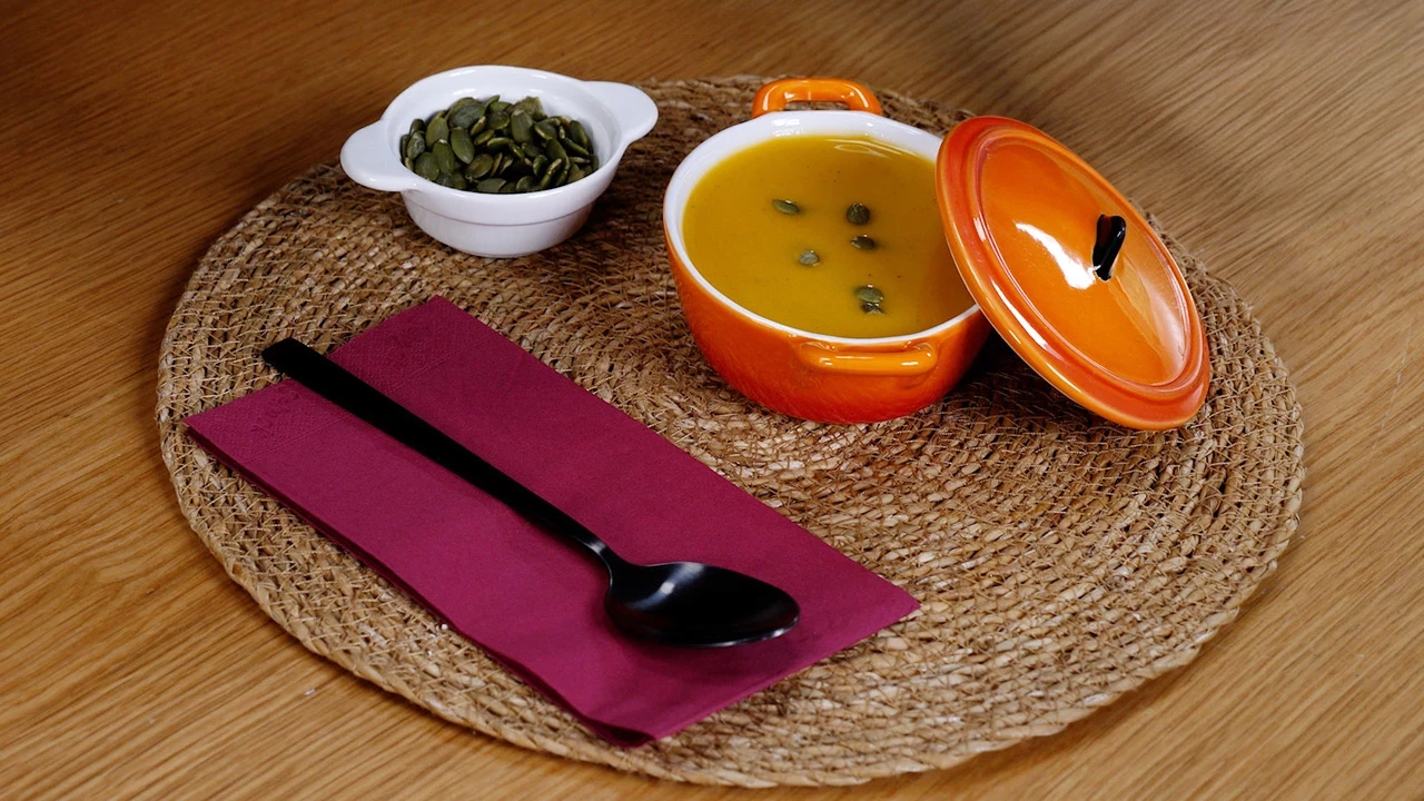 Hem sofranıza lezzet; hem sağlığınıza sağlık katan balkabağı çorbası bir harika!