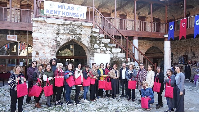 Dikiş Atölyesi Etkinliğinde El Emeği Göz Nuru Çantalar Üretildi