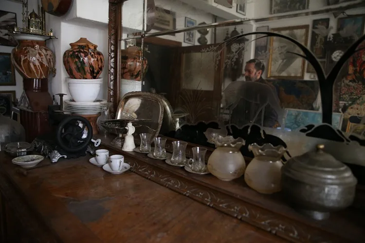 İstanbul’u bırakıp “huzur” için geldiği Kastamonu’da zamanın tanıklığını yapıyor