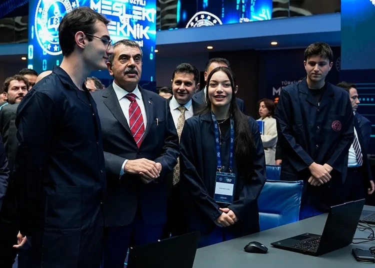Bakan Tekin: Mesleki ve teknik eğitimdeki öğrencilerin, toplam ortaöğretim öğrencilerine oranı yaklaşık yüzde 40
